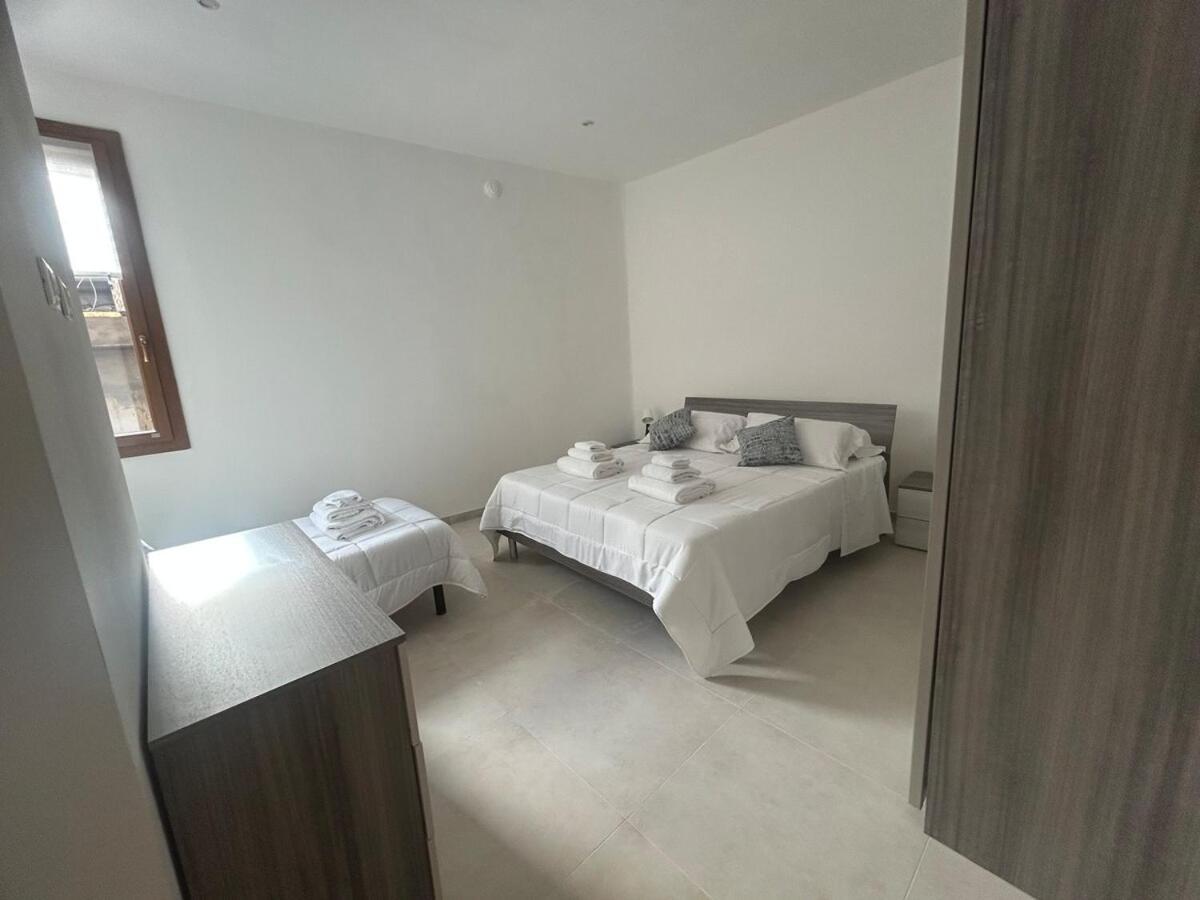 Carradori 2 Apartment-Historic Center-Autodromo إيمولا المظهر الخارجي الصورة