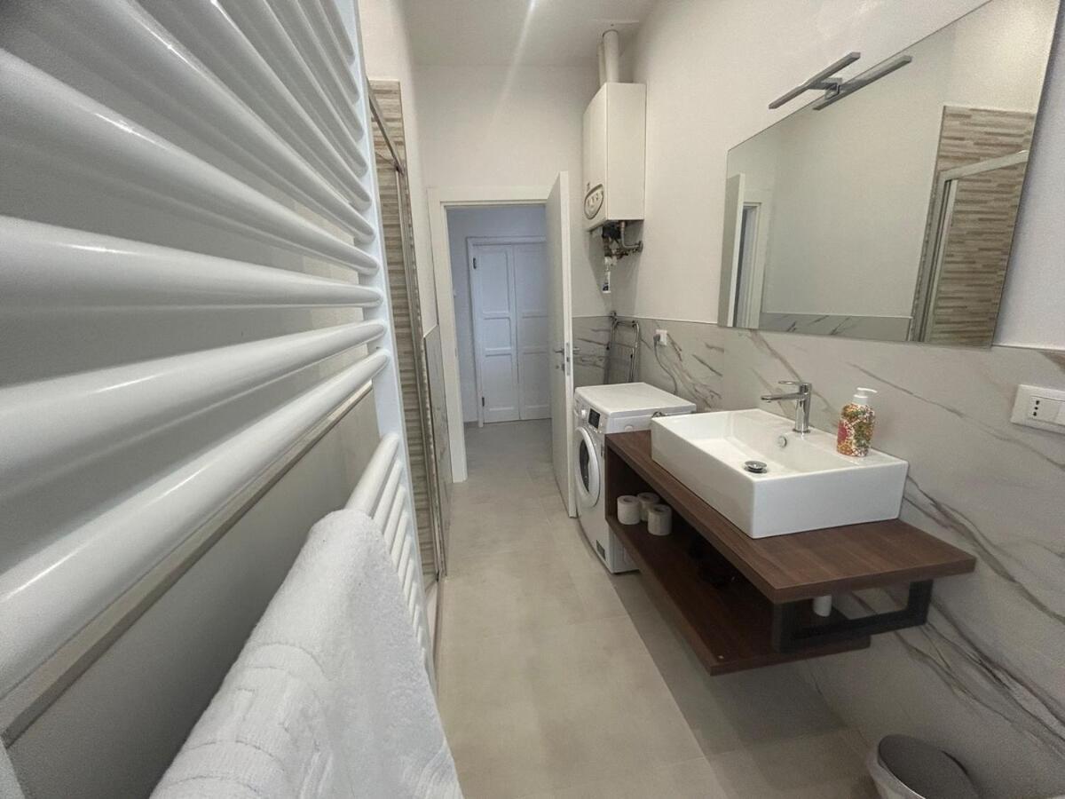 Carradori 2 Apartment-Historic Center-Autodromo إيمولا المظهر الخارجي الصورة